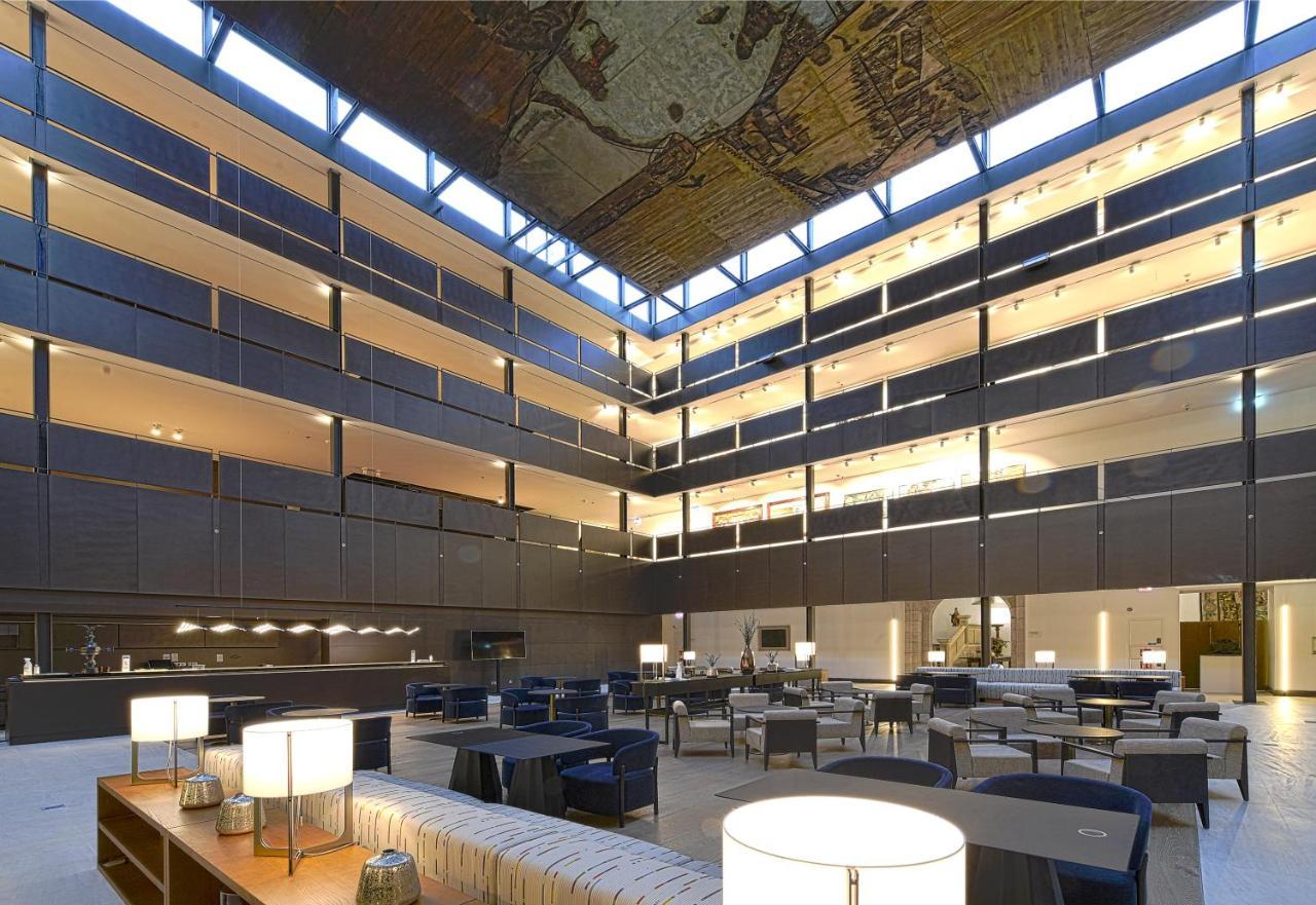 莱昂酒店 外观 照片 The interior of the hotel